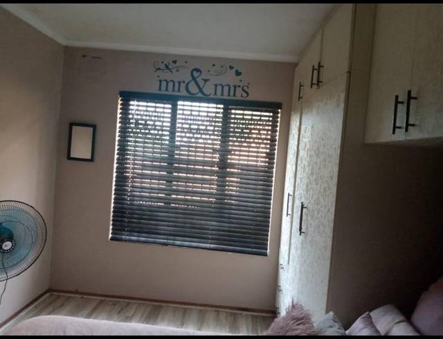 3 BEDROOM HOUSE FOR SALE IN MONTFORD